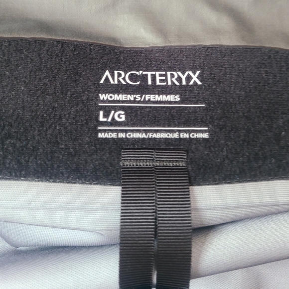 NWT Arc'teryx Beta SL Hybrid Jacket - Women's Size L Color Cobalt - Picture 7 of 8